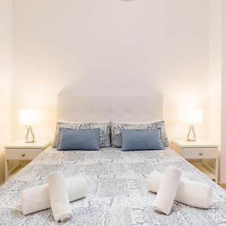 Agua II & Seasonal Pool By Ele Apartments Malaga Bagian luar foto