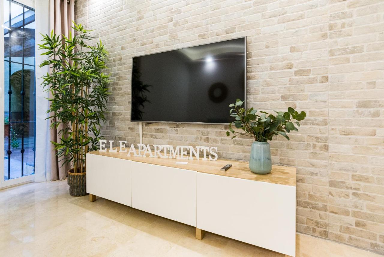 Agua II & Seasonal Pool By Ele Apartments Malaga Bagian luar foto