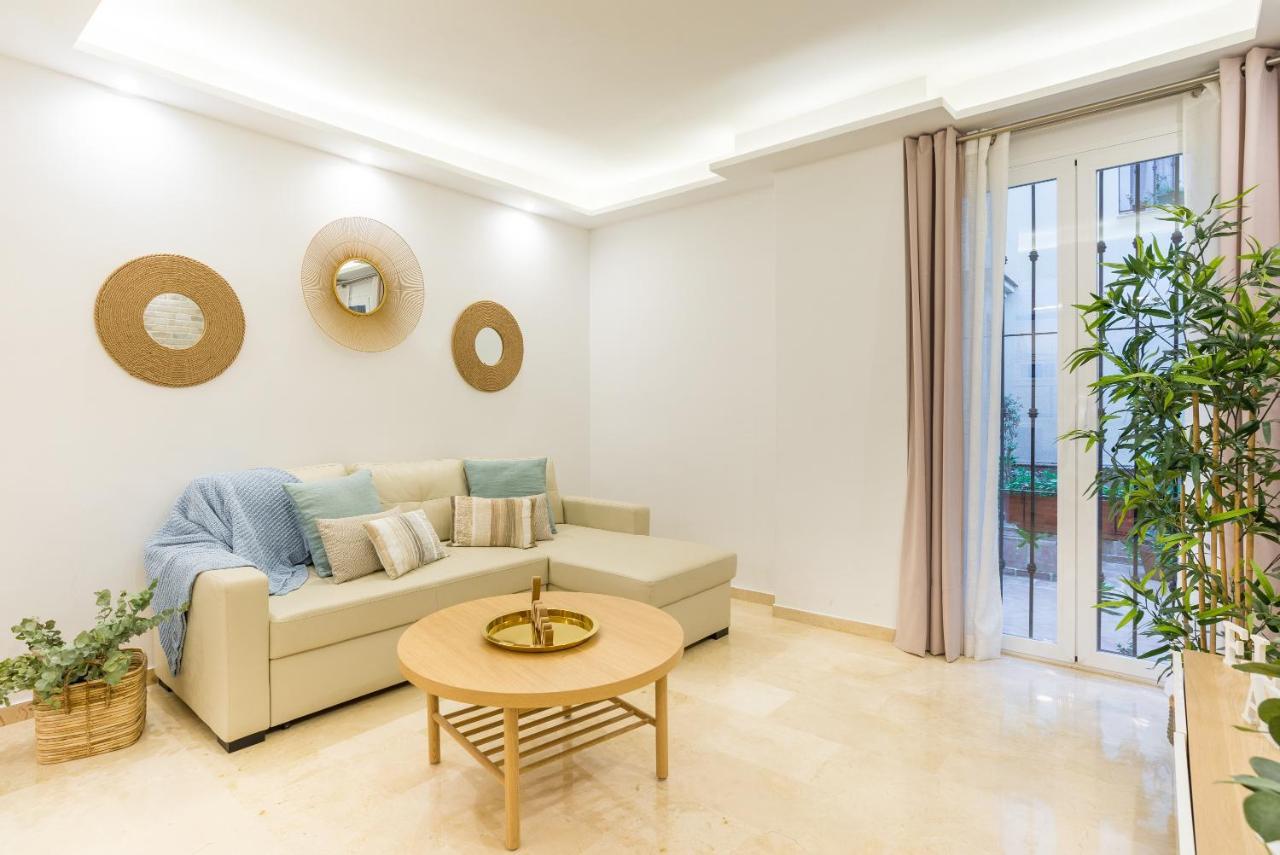 Agua II & Seasonal Pool By Ele Apartments Malaga Bagian luar foto